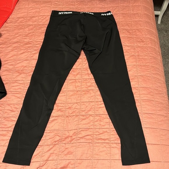 IVY PARK NEW W/O TAG BLACK WORKING OUT PANTS SIZE XL - Picture 4 of 5